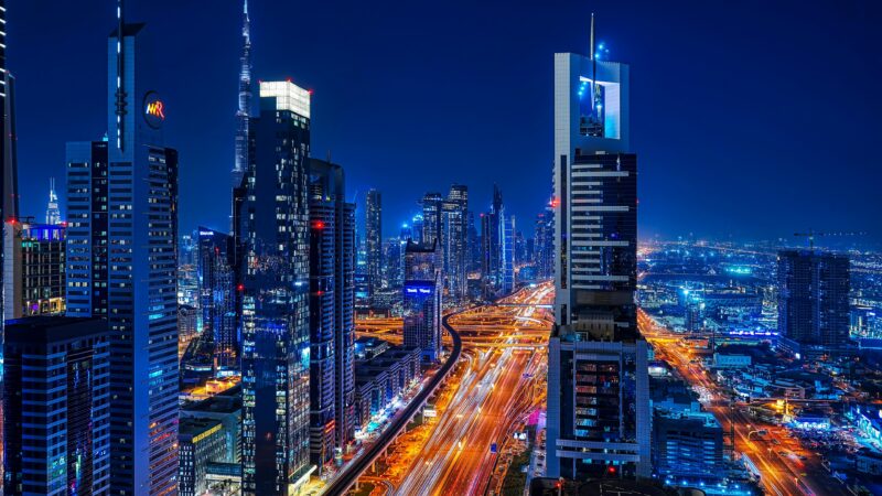 Dubai Nights Along Sheikh Zayed wallpaper 4K