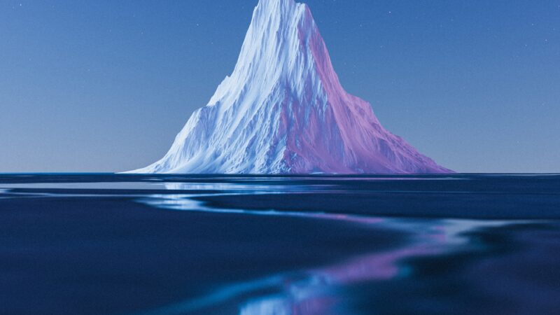 Iceberg Peak Illumination | Arctic Ocean Desktop wallpaper 4K