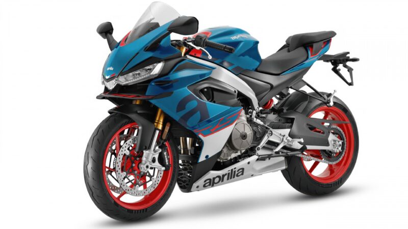 Aprilia RS 660 Sportbike | Blue Silver Desktop wallpaper 4K