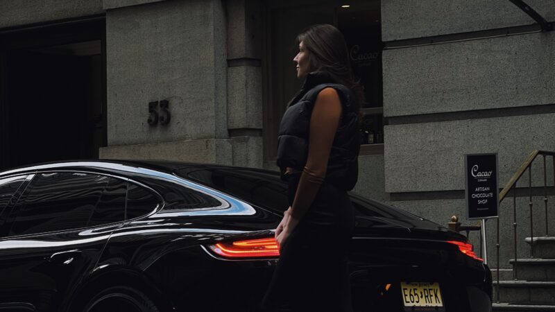 Audi RS e-tron GT Street | Sleek Electric Car iPhone wallpaper 4K