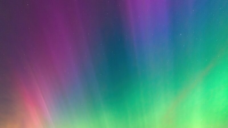 Aurora Borealis Painting the Night Sky wallpaper 4K