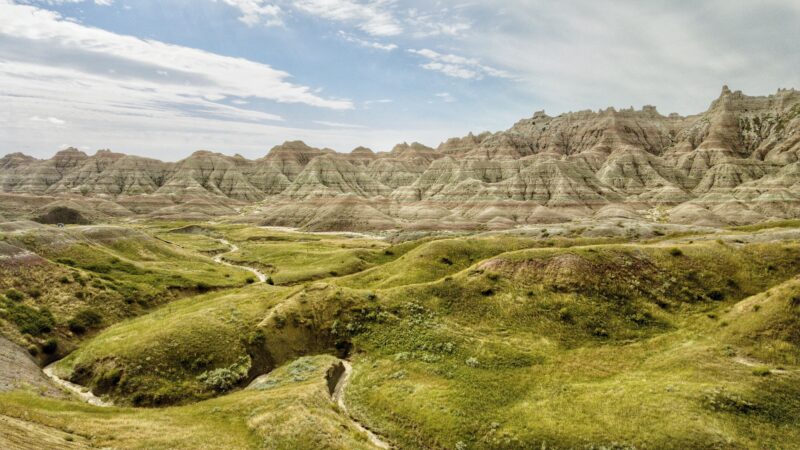 Badlands South Dakota Green Hills Winding Trail Desktop Wallpa… wallpaper 4K