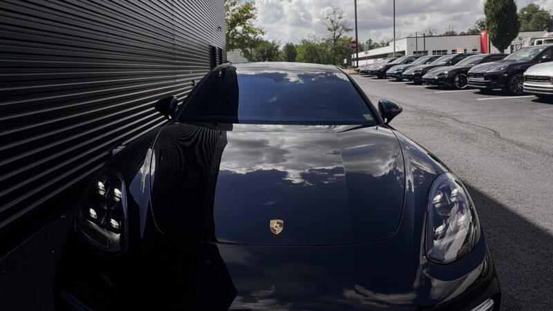 Black Luxury Car iPhone Wallpaper 4K Dark Minimal wallpaper 4K