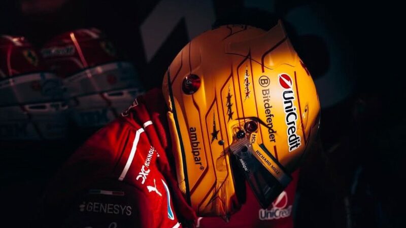 Black & Maroon Sports Car iPhone 4K Wallpaper wallpaper 4K