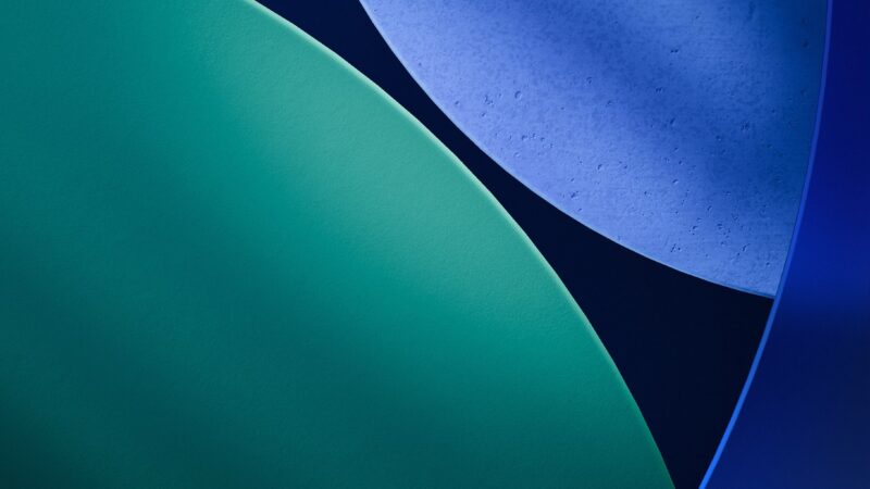 Blue Circle Gradient | Layered iPhone Art wallpaper 4K