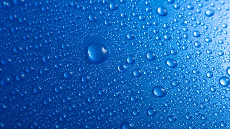 Blue Droplets | Reflective Surface Desktop wallpaper 4K