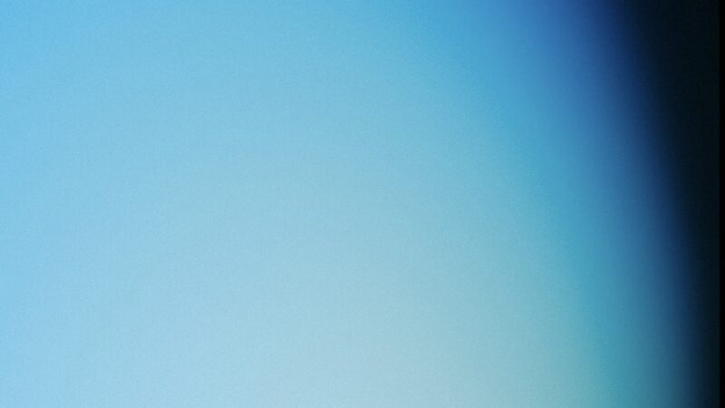 Blue Gradient iPhone | Soft Cyan Dreamscape wallpaper 4K