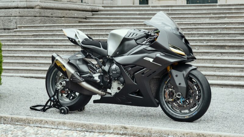 BMW S1000RR Sport Bike | Matte Black Desktop wallpaper 4K
