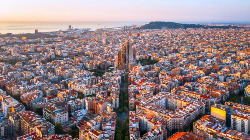 Cityscape Hills Water 4K Wallpaper wallpaper 4K