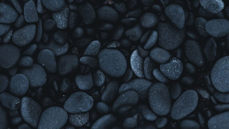 Dark Pebbles Texture iPhone | Gray Stone Close Up wallpaper 4K