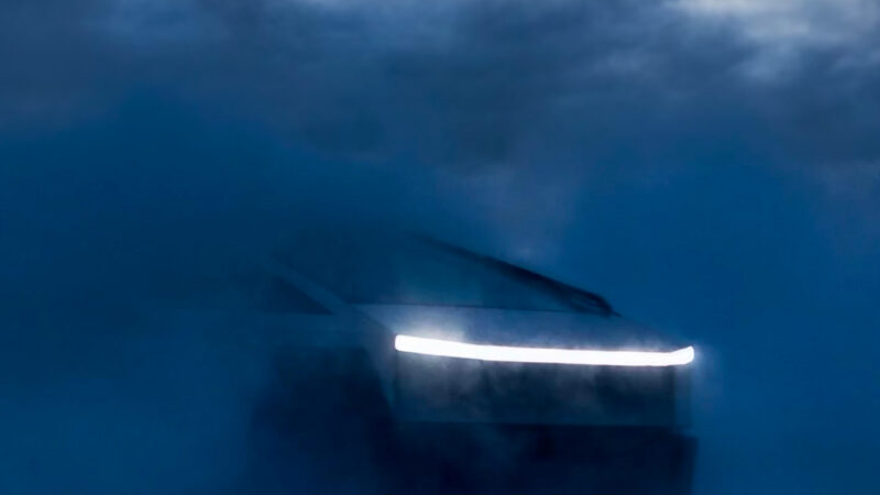 Dark Sedan Light Trails iPhone | Motion Blur Car wallpaper 4K