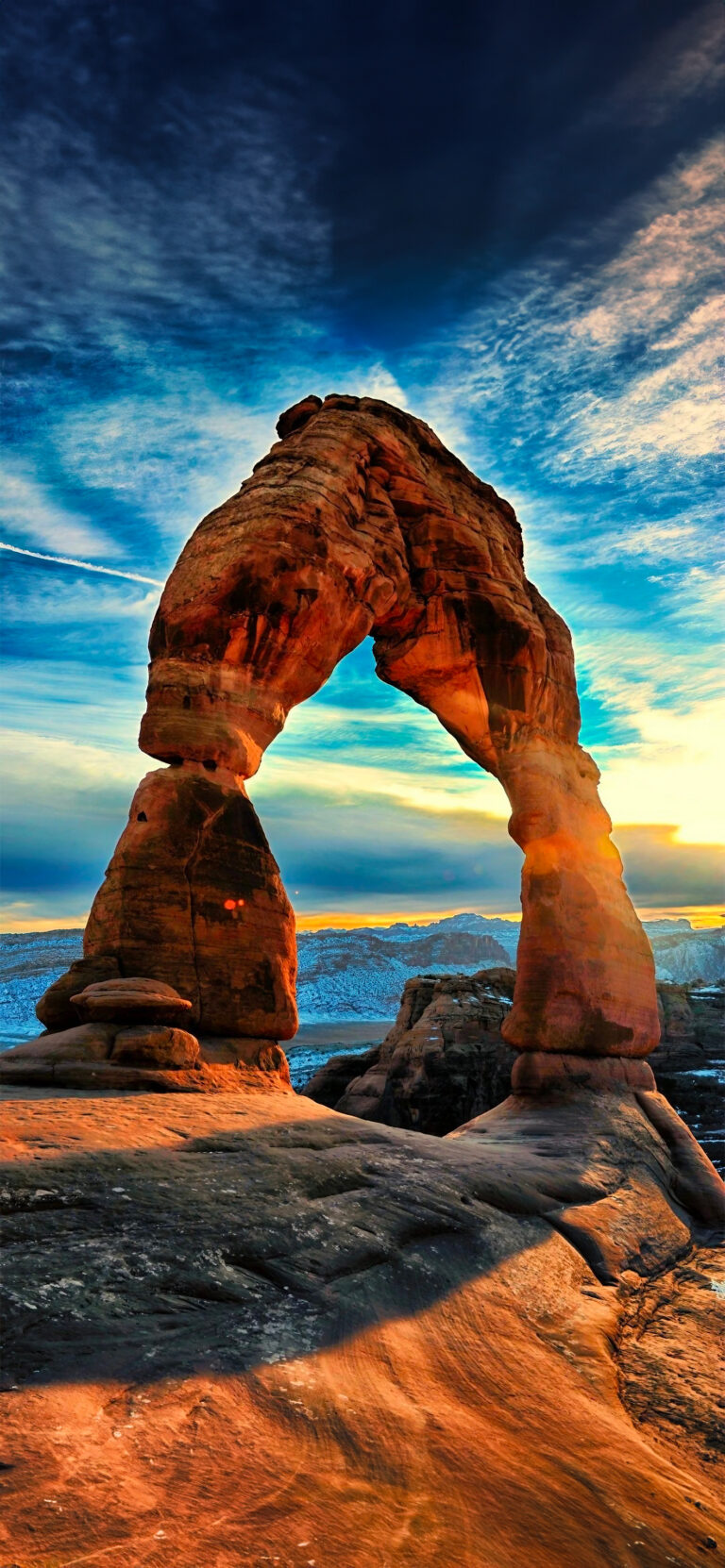 Delicate Arch Sunset | Golden Utah View iPhone wallpaper 4K