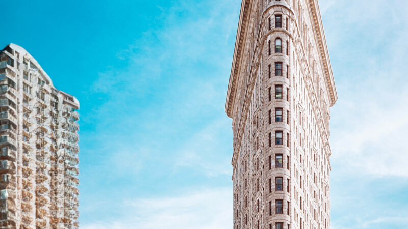 Flatiron Building iPhone | NYC Street Scene wallpaper 4K