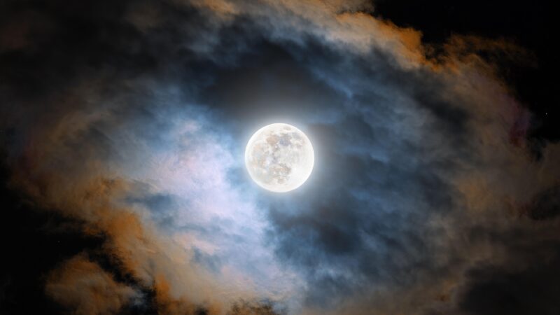 Full Moon Clouds | Night Sky Desktop wallpaper 4K