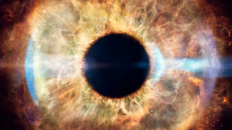 Helix Nebula Eye Gazing Into Deep Cosmos wallpaper 4K