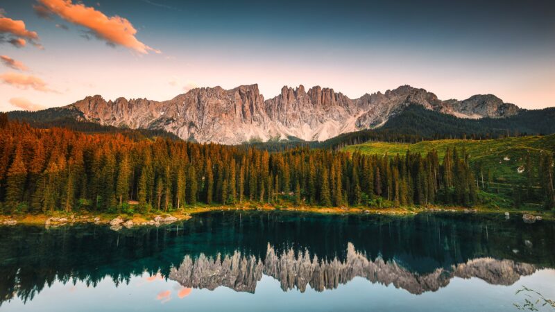 Karersee Lake 4K Desktop Wallpaper | Mountain Reflection Italy wallpaper 4K
