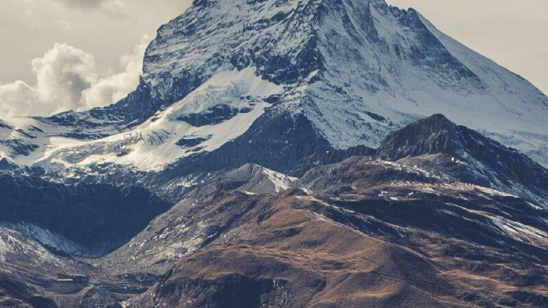 Matterhorn Peak iPhone — Alpine Clouds wallpaper 4K
