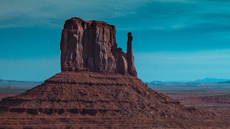 Monument Valley Night iPhone | Teal Desert Skies wallpaper 4K