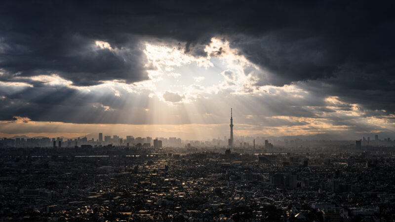 Tokyo Cityscape with Sunbeams through Clouds Desktop Wallpaper 4K wallpaper 4K