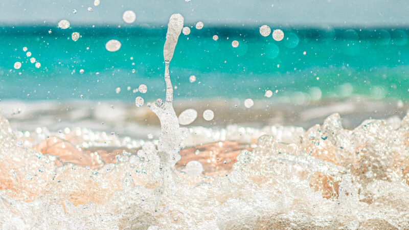 Ocean Wave Coast iPhone | Blue Sky Beach Splash wallpaper 4K