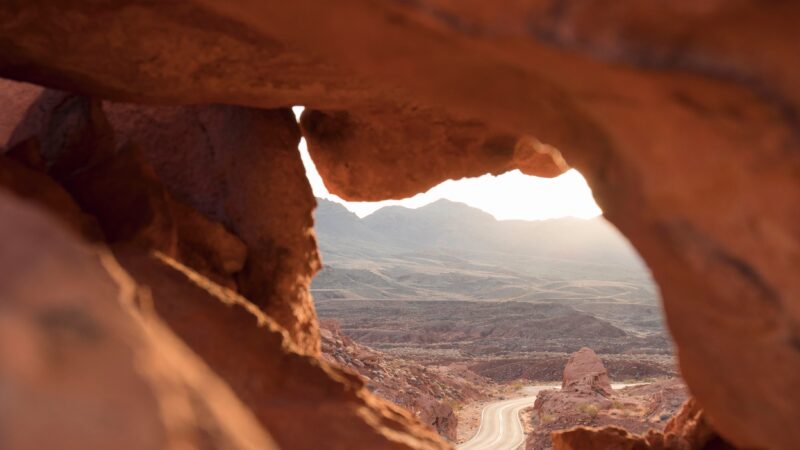 Red Rock Arch Vista | Desert Mountain View iPhone wallpaper 4K