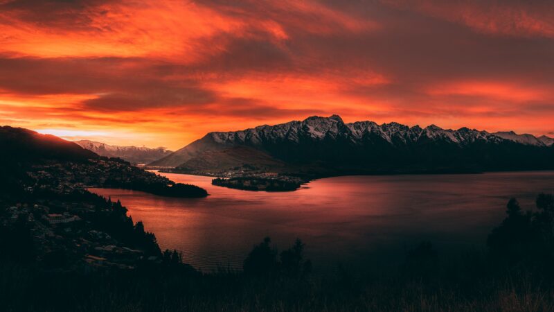 Red Sunset Mountains | Scenic Vista Desktop wallpaper 4K
