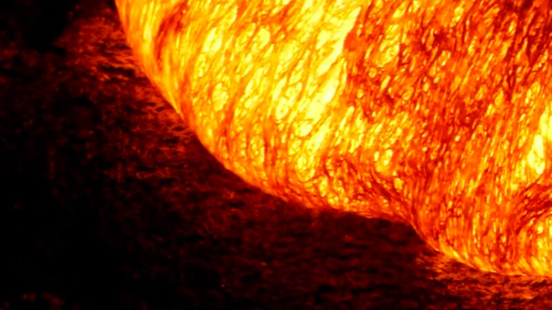 Solar Flare Sun | iPhone Fiery Close-Up wallpaper 4K