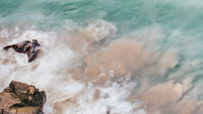 Turquoise Coastal Rocks iPhone | Soft Ocean Waves wallpaper 4K