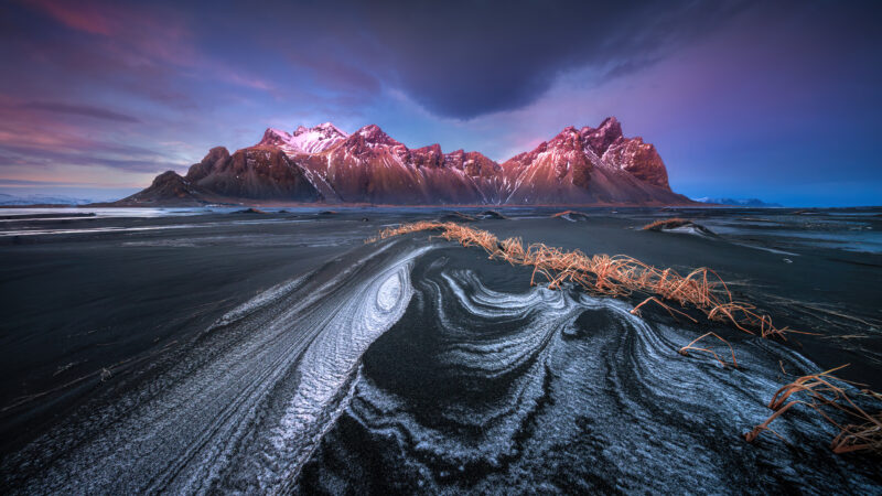 Vestrahorn Coastline Desktop | Iceland Mountain Range wallpaper 4K