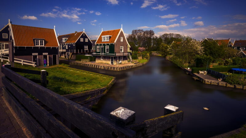 Zaanse Schans Canal Village Sunny Desktop Wallpaper 4K wallpaper 4K