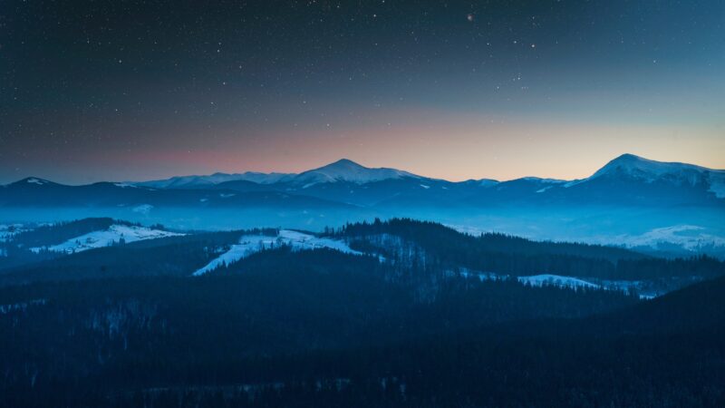 Starry Mountain Range Desktop | Night Sky Hues wallpaper 4K
